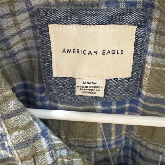 NWT American Eagle Outfitters Blue and Olive Plaid Shirt - Picture 3 of 3